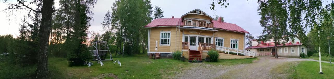Majatalo Pihlajapuu Hotel Nurmes Exterior photo